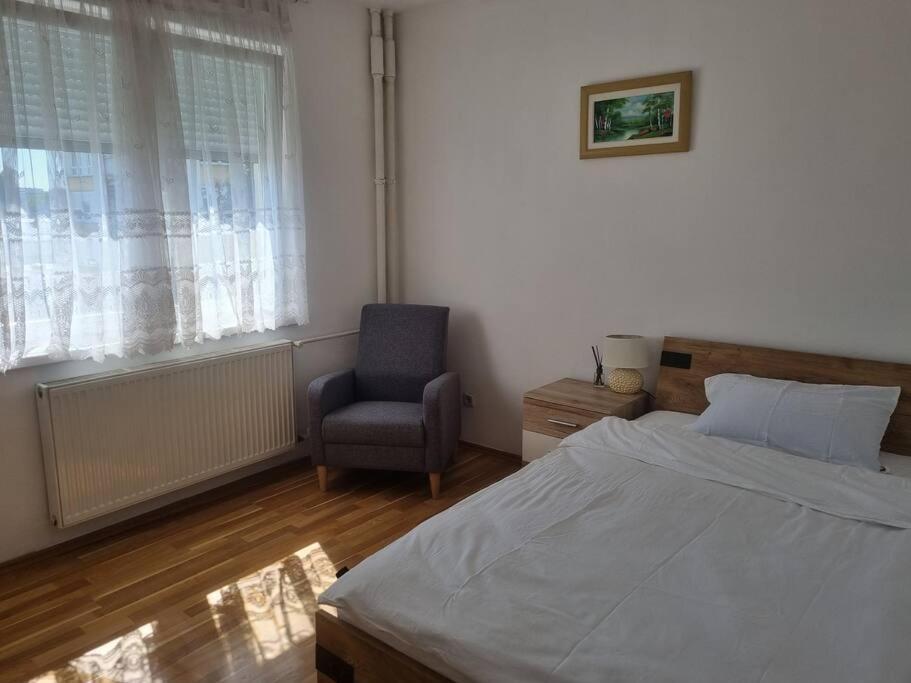 Studio Apartman Luna Karlovac Exterior photo